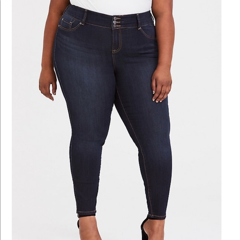 Torrid dark wash jeggings
